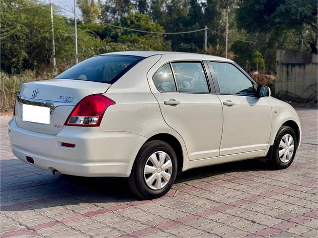 https://images10.gaadi.com/usedcar_image/4239376/original/processed_09e9c4303fbc7e7a6a2ef3f4369a9ec3.jpg?imwidth=6402