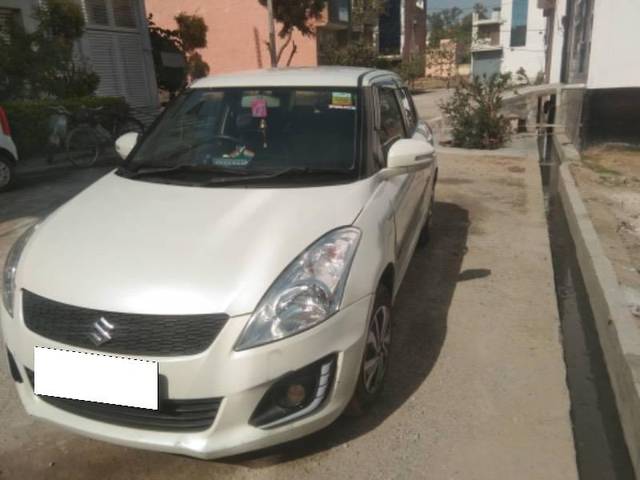 https://images10.gaadi.com/usedcar_image/4239505/original/processed_5a953803-8547-4ad1-8c87-fd440a786903.jpeg?imwidth=6400