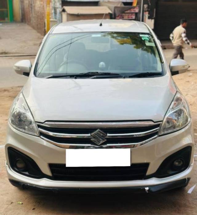 https://images10.gaadi.com/usedcar_image/4239547/original/processed_04a6d457-fac3-4b3c-8cb9-5bdb82476e2b.jpg?imwidth=6400