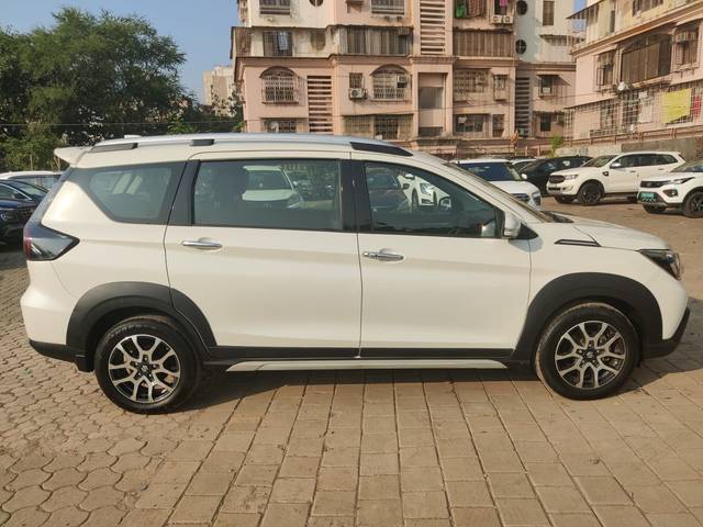 https://images10.gaadi.com/usedcar_image/4239573/original/84aa19bb54819b2297b10e64dd28d371.jpeg?imwidth=6401