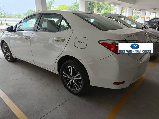 https://images10.gaadi.com/usedcar_image/4239575/original/processed_37fa63dda5b08bed7c050898e06ef9ab.jpeg?imwidth=6402