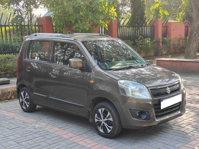 https://images10.gaadi.com/usedcar_image/4239592/original/processed_21d0b85995a44c2b88749fea3ea5d099.jpg?imwidth=6400