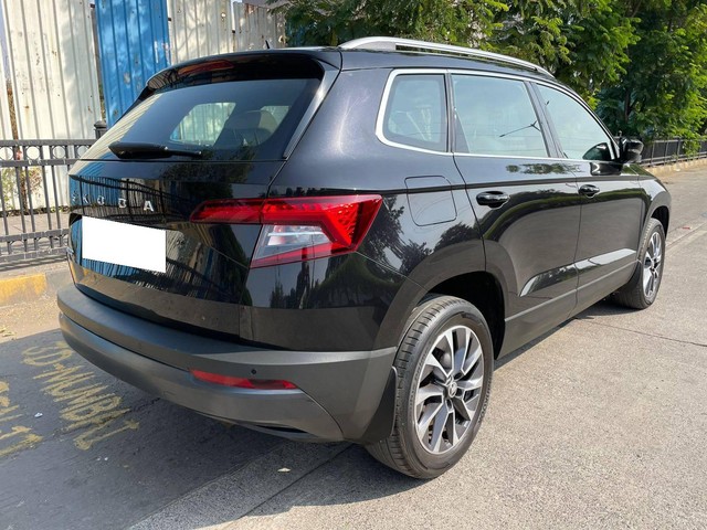 Second-hand 2020 Skoda Karoq Style AT for sale in Mumbai-9