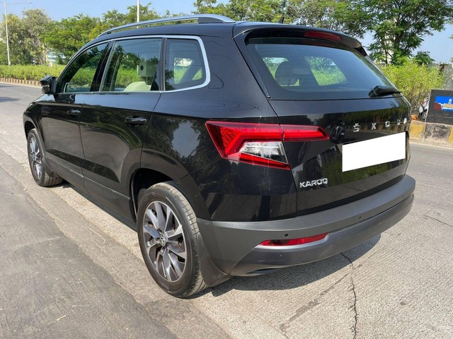 Second-hand 2020 Skoda Karoq Style AT for sale in Mumbai-7