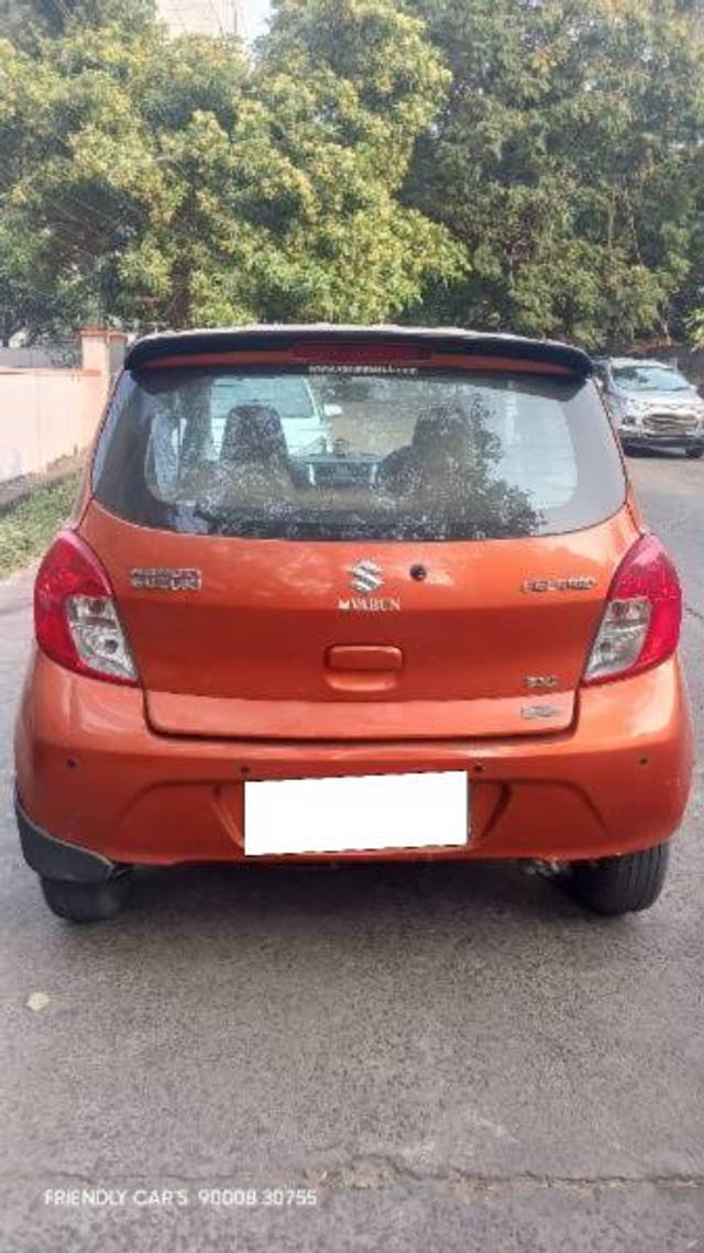 https://images10.gaadi.com/usedcar_image/4239653/original/processed_b5f390e1-407e-4168-8c62-5e1935925b53.jpg?imwidth=6402