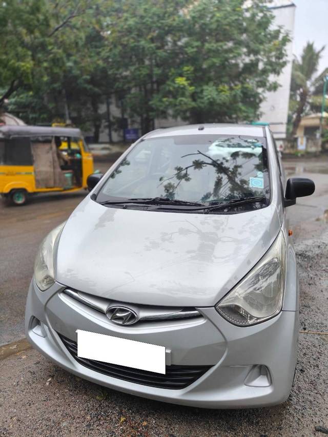 https://images10.gaadi.com/usedcar_image/4239661/original/processed_215289fb797637316d0b0f1ad42f9233.jpg?imwidth=6400