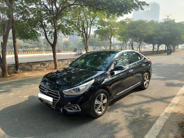 https://images10.gaadi.com/usedcar_image/4239681/original/processed_017343d8d696a706490a42aae875010e.jpg?imwidth=6400