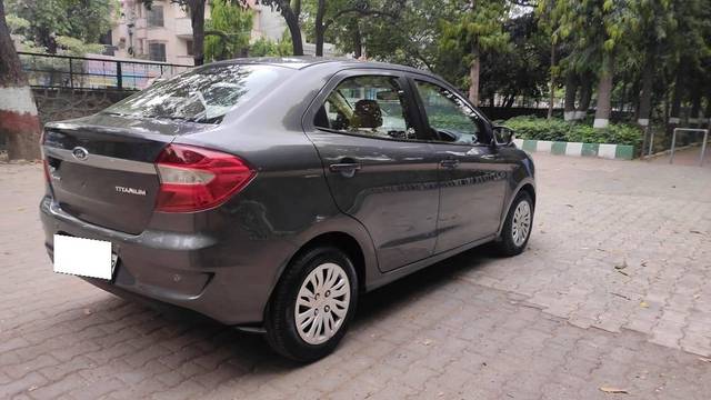 https://images10.gaadi.com/usedcar_image/4239710/original/processed_eec96bc454c893b9d7e9399e7611094c.JPG?imwidth=6401