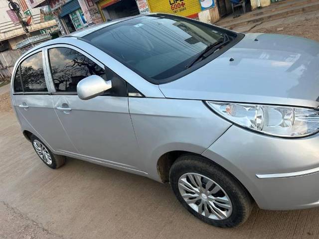 https://images10.gaadi.com/usedcar_image/4239739/original/processed_fdb2eb51-4e19-49cb-915e-dd6d413b9cc9.jpg?imwidth=6400