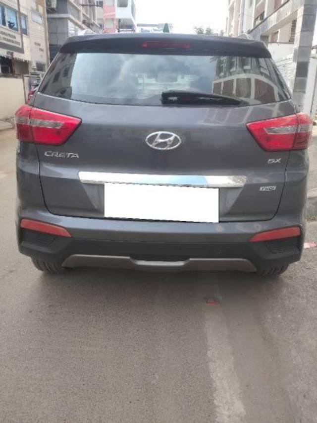 https://images10.gaadi.com/usedcar_image/4239842/original/processed_f4123b69-7747-448b-abab-4082f56417e2.jpg?imwidth=6401