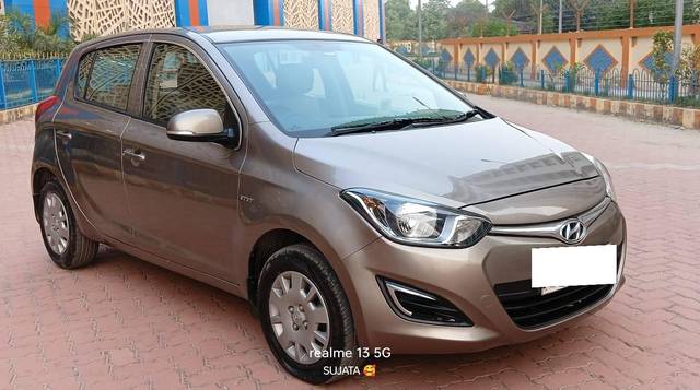 https://images10.gaadi.com/usedcar_image/4239872/original/processed_91b7122e72e58ea9dff9608e578fd26e.jpg?imwidth=6400