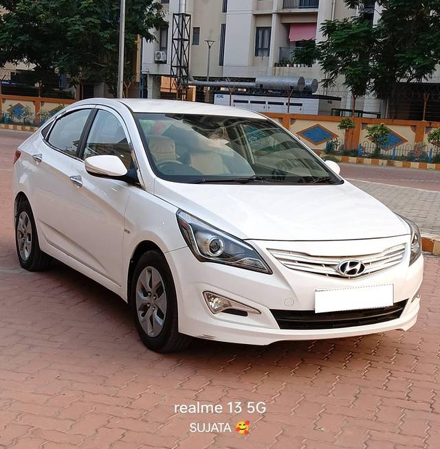 https://images10.gaadi.com/usedcar_image/4239880/original/processed_fc8099fe35abe6f34025147ab04b2c8b.jpg?imwidth=6400