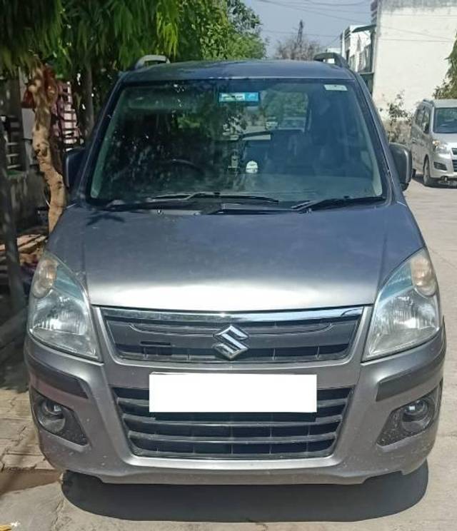 https://images10.gaadi.com/usedcar_image/4239942/original/processed_0b3ed560-6921-4079-9f91-8fd53865f210.jpg?imwidth=6400