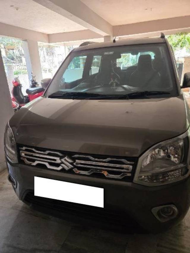 https://images10.gaadi.com/usedcar_image/4240056/original/processed_f5cc5b2a-c2be-410a-a9c0-de0970821ebb.jpg?imwidth=6400