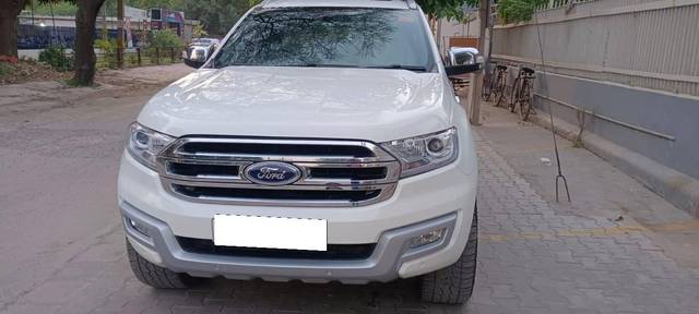 https://images10.gaadi.com/usedcar_image/4240088/original/processed_e77829dc-ddc4-4426-87b2-ce61157f3be9.jpg?imwidth=6400