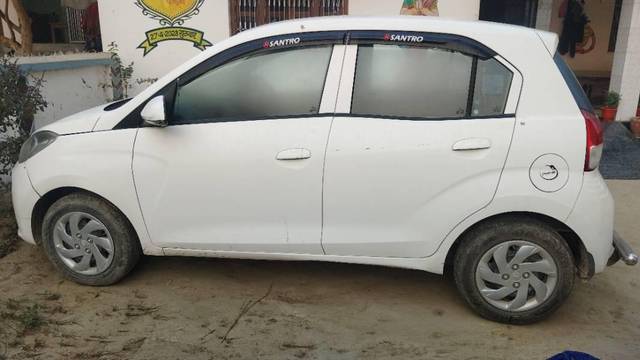 https://images10.gaadi.com/usedcar_image/4240203/original/processed_27957c66-b3e8-421a-a617-22fcadd09793.jpg?imwidth=6401