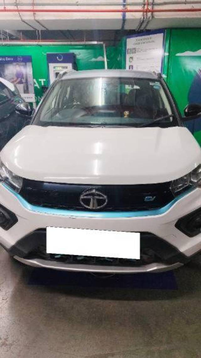 https://images10.gaadi.com/usedcar_image/4240358/original/7bcabd42d0829c141c3e61b1a3348c51.jpg?imwidth=6400