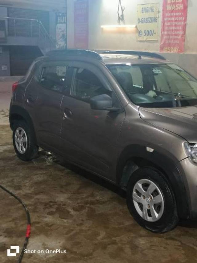 https://images10.gaadi.com/usedcar_image/4240391/original/processed_95b0d9e7-b91a-4b3b-aeeb-1354a7008371.jpg?imwidth=6402