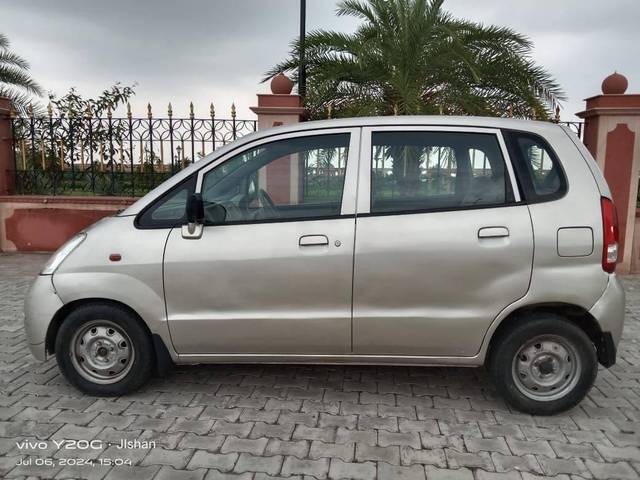 https://images10.gaadi.com/usedcar_image/4240448/original/processed_3b6a5eda36dd915f6a77a453edec3b66.jpg?imwidth=6402