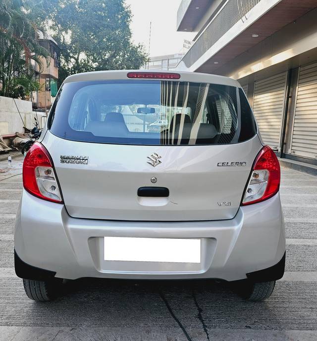 https://images10.gaadi.com/usedcar_image/4240453/original/processed_3695df0814f7c598af465269a9ef8bb1.jpeg?imwidth=6402