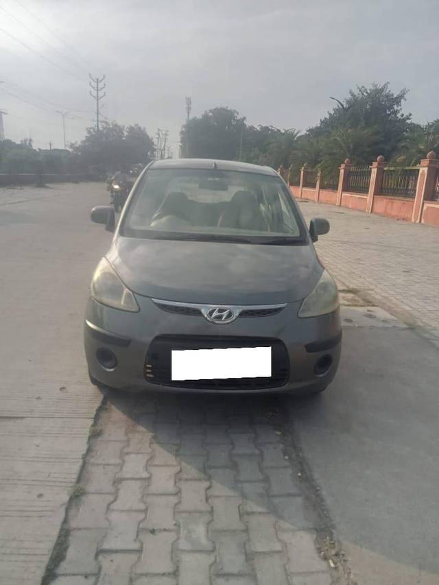 https://images10.gaadi.com/usedcar_image/4240455/original/processed_bdec86de1dffea0abf1df1a2406f493e.jpg?imwidth=6402