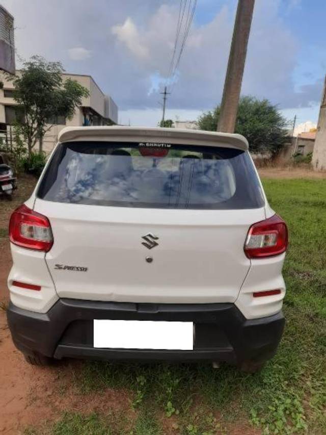 https://images10.gaadi.com/usedcar_image/4240467/original/processed_ec7656db-f204-46fa-9511-23addc8b9219.jpg?imwidth=6401