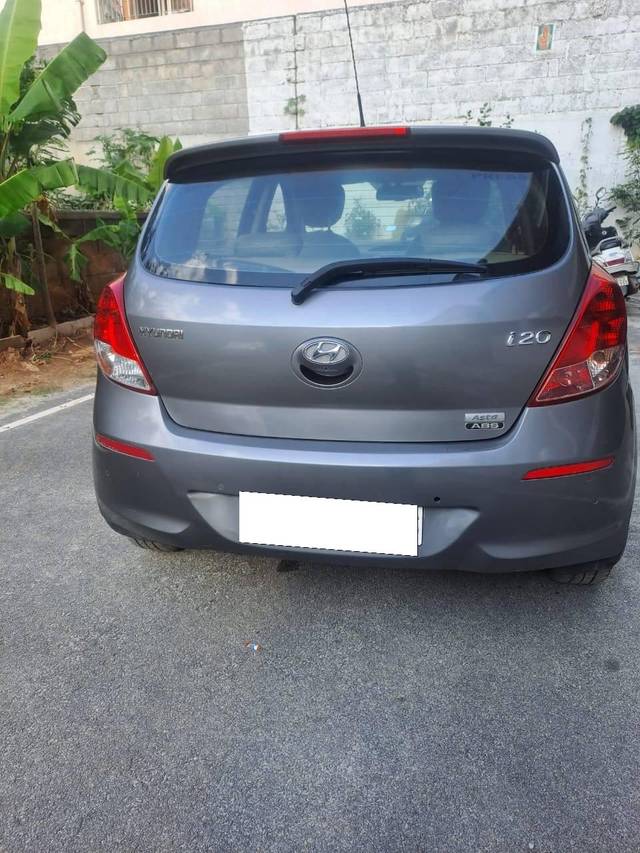 https://images10.gaadi.com/usedcar_image/4240473/original/processed_b7d0621fe522c0b5826b7ddd62832457.jpg?imwidth=6401