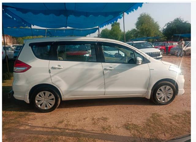 https://images10.gaadi.com/usedcar_image/4240512/original/a7dfa54d432eb1f738060c6c2e295549.jpeg?imwidth=6401