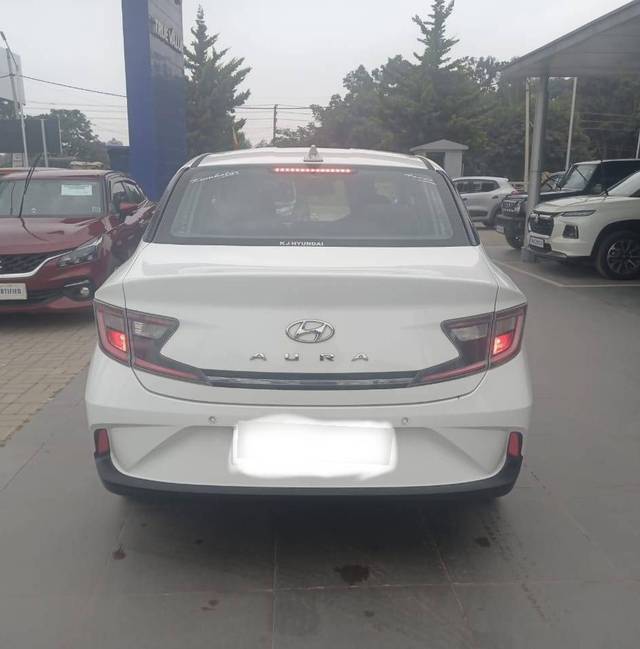 https://images10.gaadi.com/usedcar_image/4240520/original/processed_be1ac4cc7e76c1129a72e4f4d9916a91.jpg?imwidth=6401