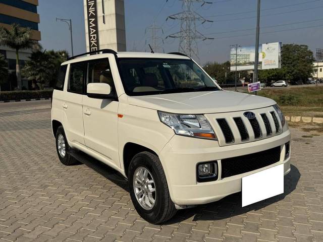 https://images10.gaadi.com/usedcar_image/4240557/original/processed_c06c026dfc1a58c18f1ec1de9e1a73a6.jpg?imwidth=6400