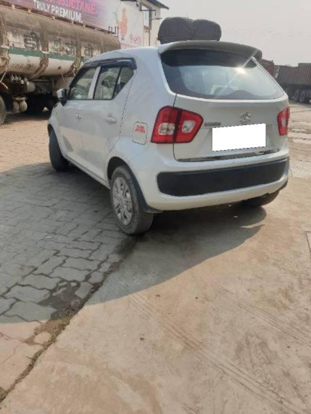 https://images10.gaadi.com/usedcar_image/4240785/original/processed_325a3ac1-85a1-4b9b-84af-f4f170d9a5c3.jpg?imwidth=6401