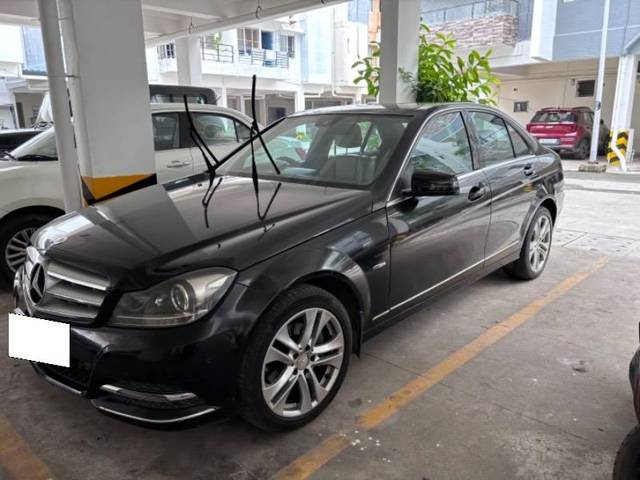 https://images10.gaadi.com/usedcar_image/4240804/original/processed_4e55a65e-ccba-495f-a1fb-6ba912c28bed.jpg?imwidth=6400