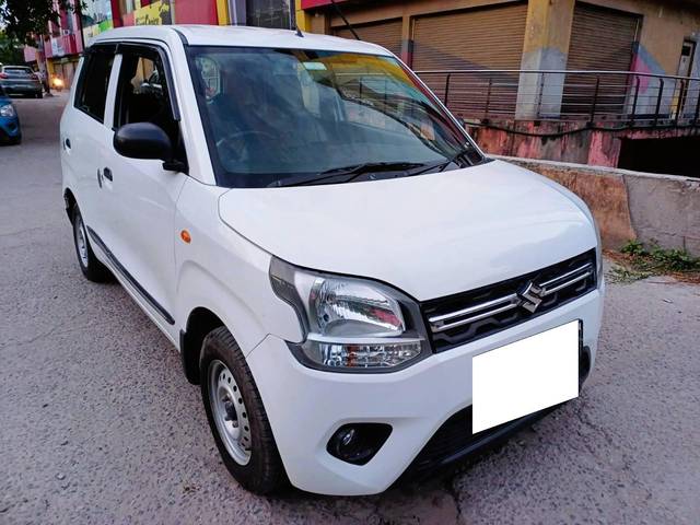 https://images10.gaadi.com/usedcar_image/4240880/original/processed_2306cc8664866faf98a8635610acdf6e.jpeg?imwidth=6400