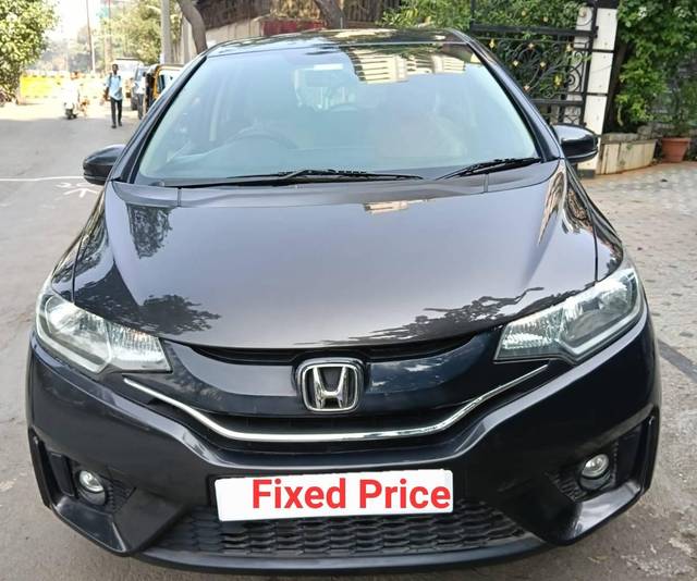 https://images10.gaadi.com/usedcar_image/4240978/original/processed_3af92f48112d228989da57b55aa7dfd1.jpg?imwidth=6400