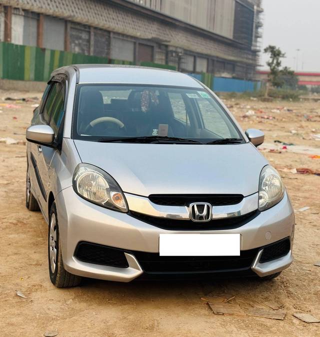 https://images10.gaadi.com/usedcar_image/4241095/original/processed_3c29deaa305a6b022a1fac31f80b4f3e.jpg?imwidth=6400