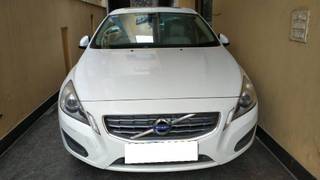 Volvo S60 2013-2015 Volvo S60 D4 SUMMUM