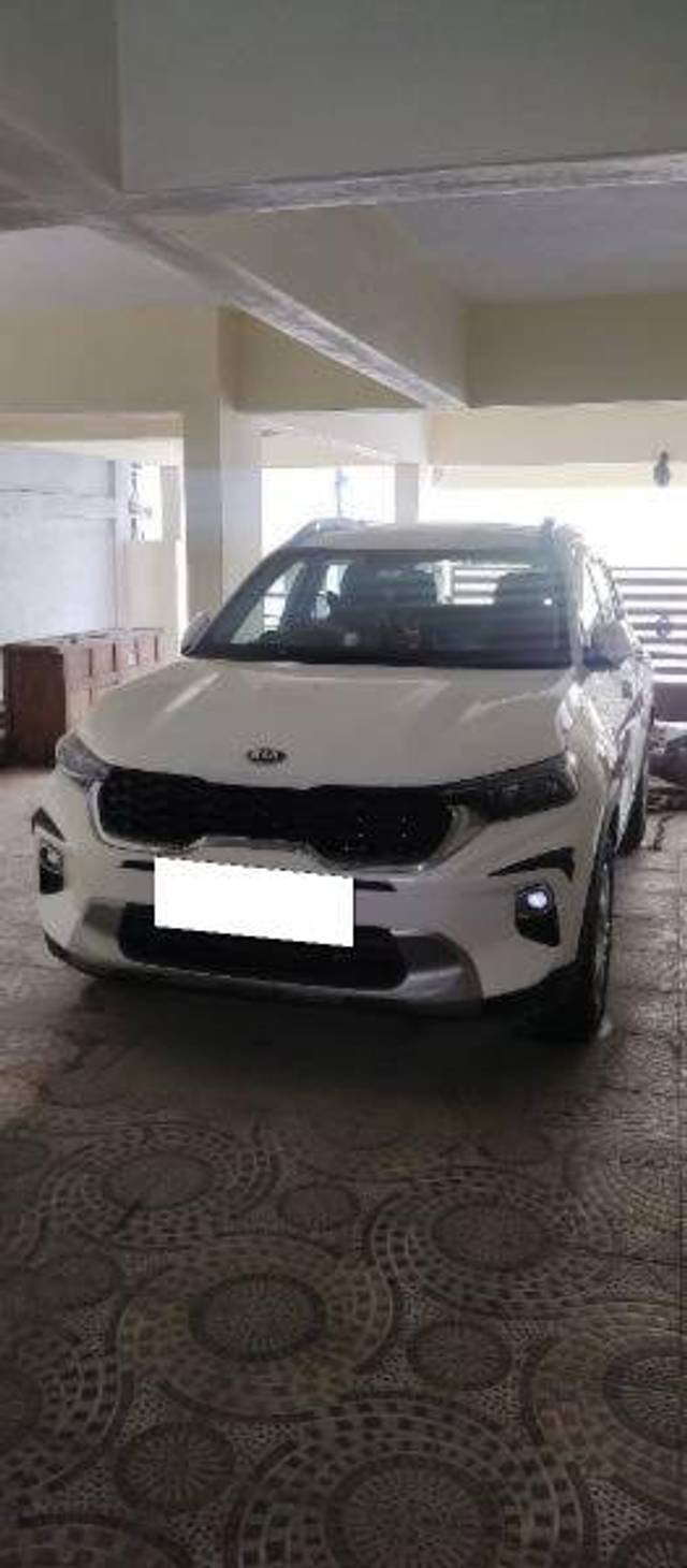 https://images10.gaadi.com/usedcar_image/4241105/original/1f82897bbb7dc5f5a45dc9f2a6ec733f.jpg?imwidth=6400