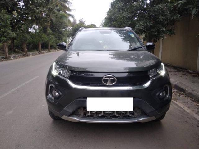 https://images10.gaadi.com/usedcar_image/4241173/original/07b7e1683cdab1ce50fd77ac9bd8ad51.jpg?imwidth=6402