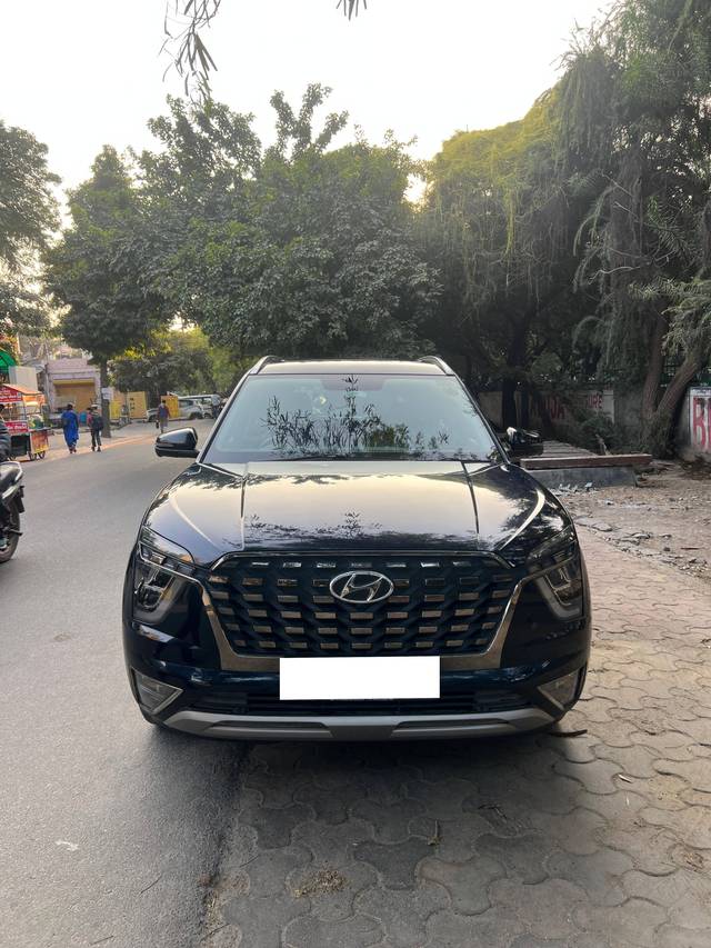 https://images10.gaadi.com/usedcar_image/4241245/original/1b2898695cc1af6ca78809281522b78a.jpg?imwidth=6402