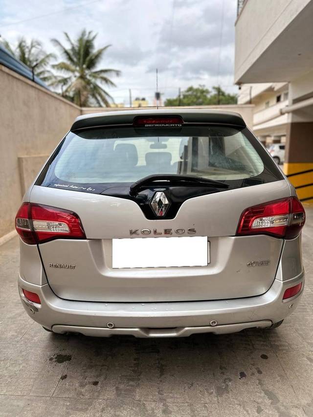 https://images10.gaadi.com/usedcar_image/4241268/original/processed_6b76484d1a67669715e596bb4b029aee.jpg?imwidth=6401