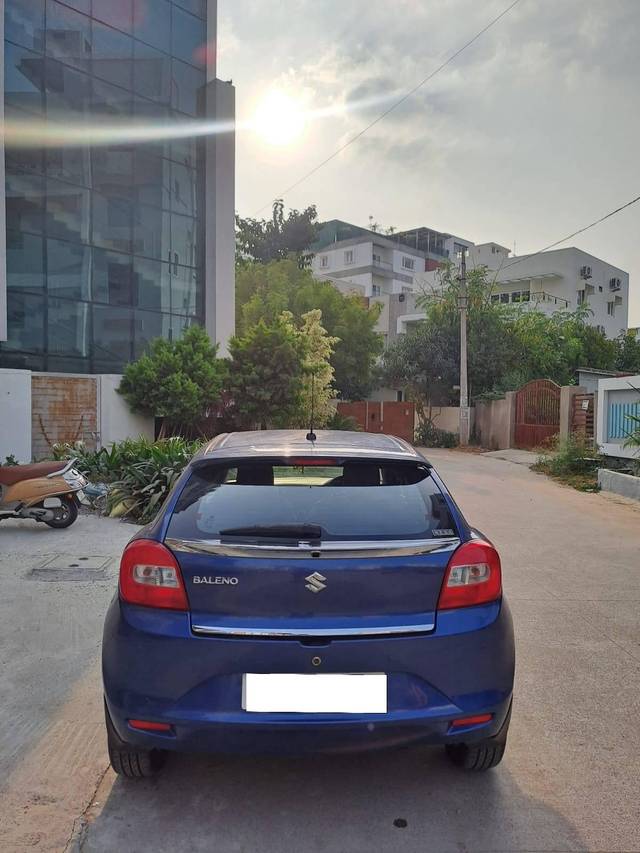 https://images10.gaadi.com/usedcar_image/4241356/original/processed_011181a4aec54b2f6856b6976ed8f2fd.jpeg?imwidth=6402