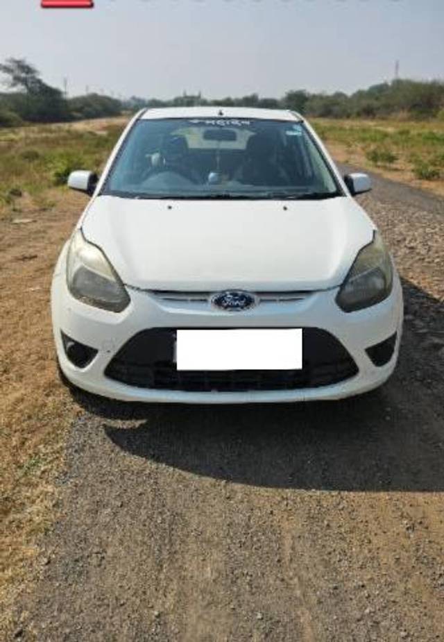 https://images10.gaadi.com/usedcar_image/4241420/original/processed_7a12ff63-b9a4-415a-a0c8-ac0c9a018d47.jpg?imwidth=6402