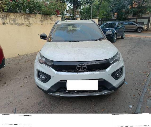 https://images10.gaadi.com/usedcar_image/4241461/original/1cf3dba5177934848c39b47983334d8b.jpg?imwidth=6400