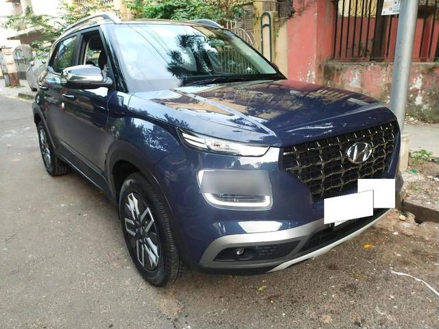 https://images10.gaadi.com/usedcar_image/4241491/original/processed_ca9eade0da1045efd9921e28fca7358f.jpg?imwidth=6400