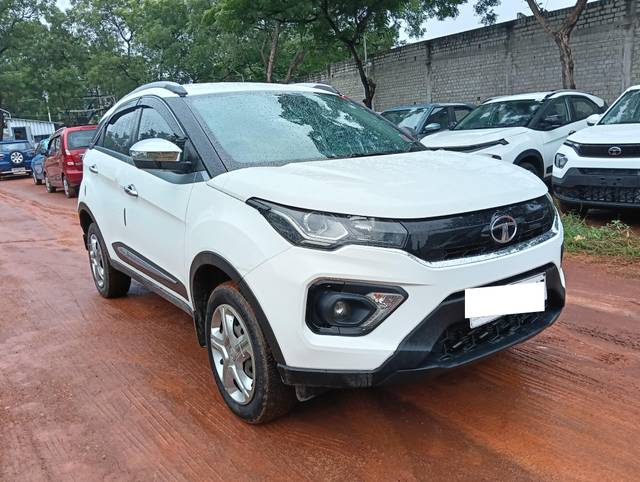 https://images10.gaadi.com/usedcar_image/4241521/original/processed_659edff92a9a780d981ded5fea15dfb6.jpg?imwidth=6400