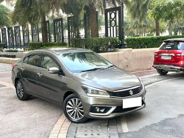 https://images10.gaadi.com/usedcar_image/4241610/original/processed_6c8844a79f2549fe3cc300a87cce3bce.jpg?imwidth=6400