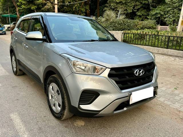 https://images10.gaadi.com/usedcar_image/4241646/original/processed_3960b191208aa555bb7877492ed04d82.jpg?imwidth=6400