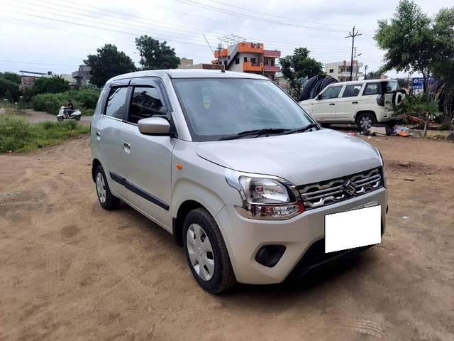 https://images10.gaadi.com/usedcar_image/4241673/original/processed_7ef9d154-dbb2-4db0-af94-8c9c3d7d4360.jpg?imwidth=6400