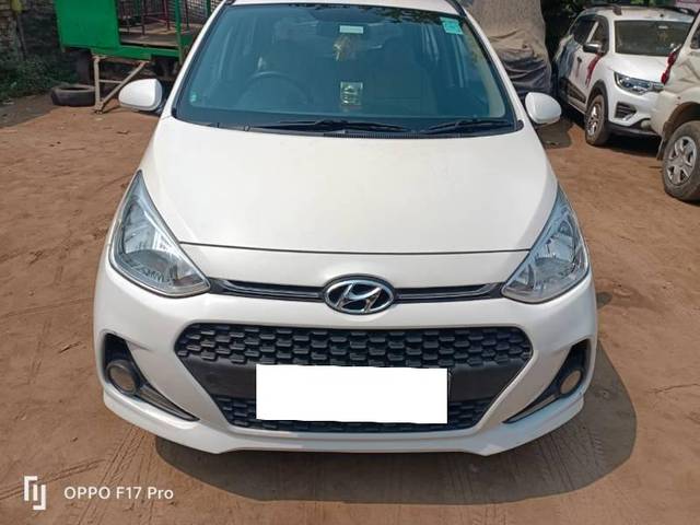 https://images10.gaadi.com/usedcar_image/4241680/original/processed_8436fd35-0e18-4040-be32-fa6a99e4d591.jpg?imwidth=6400