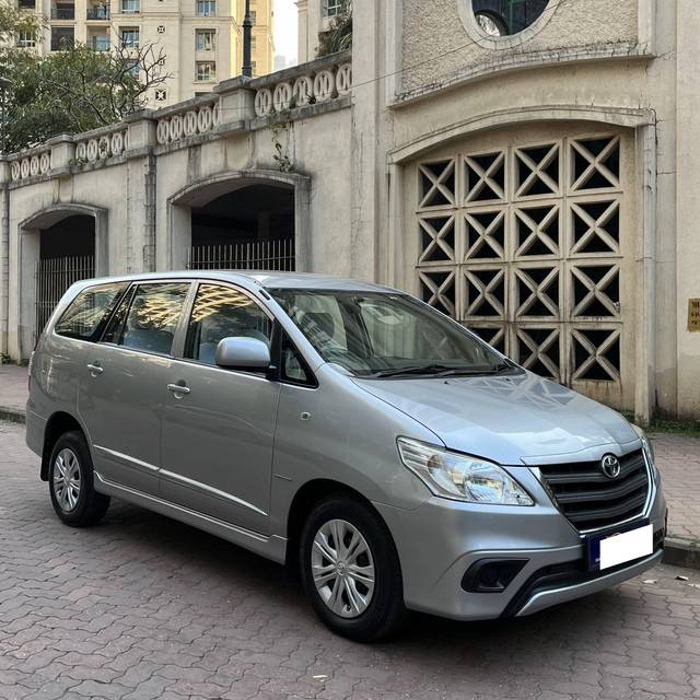 https://images10.gaadi.com/usedcar_image/4241747/original/processed_6c2b100e6244e959964dc777e0d6169e.JPG?imwidth=6400